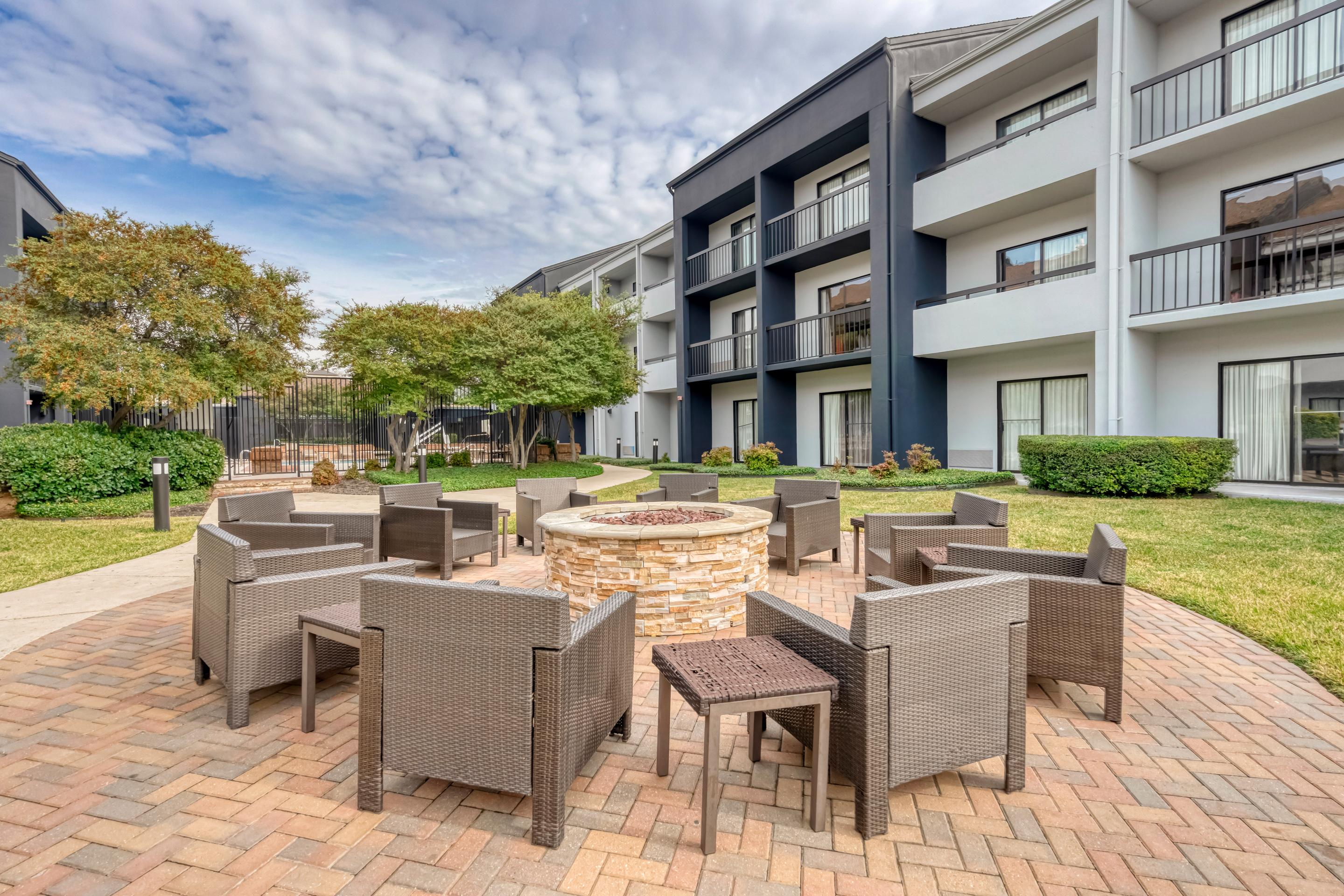 Country Inn & Suites By Radisson, Dallas-Love Field Экстерьер фото